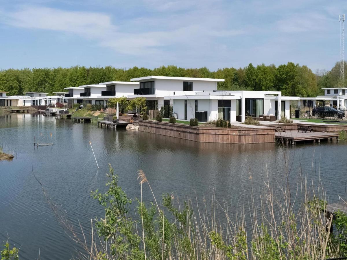 Swanky Villa In Zeewolde With Garden Dış mekan fotoğraf