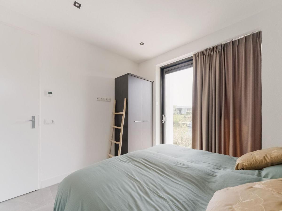 Swanky Villa In Zeewolde With Garden Dış mekan fotoğraf